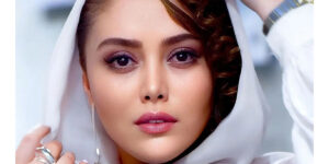 شادی مختاری با ترنچ‌کت بلندش شیک‌پوشی در پاییز را یاد داد!