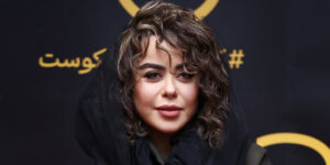 از طرح ناخن‌های الهام اخوان ایده بگیرید و استایل پاییزتان را رنگارنگ و شاد کنید!