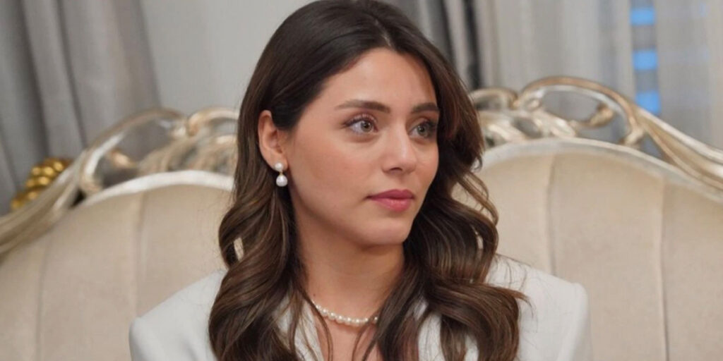 وداع با دوعا؛ شخصیت خوش‌پوش «شربت زغال‌اخته» از داستان حذف شد