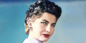 لباسی ۳۰ کیلوگرمی برای ازدواج در یک روز برفی؛ نگاهی به لباس عروس ثریا اسفندیاری