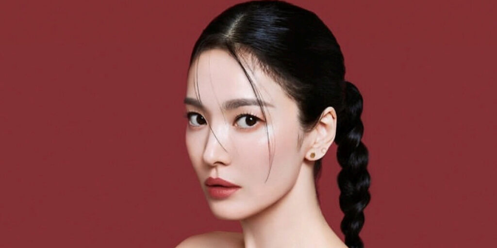 جوانی بی‌انقضا؛ سونگ‌هه‌کیو در معرفی کیف‌های جدید فندی دوباره درخشید