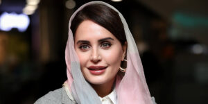 گرمکن با کت و شلوار رسمی؟ ترکیب خاصی که الناز شاکردوست پوشید