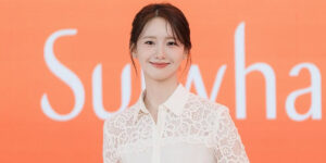 بازیگر محبوب کره‌ای با پیراهن قرمزش چشم‌ها را خیره کرد! او خوش‌پوش‌ترین ستاره است