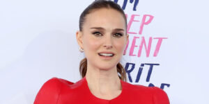 ناتالی پورتمن با این پیراهن به دنیای قصه‌ها رفت و سیندرلا شد!