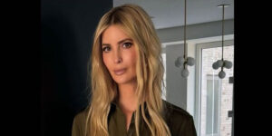 ایوانکا ترامپ از ملکه اسپانیا تقلید کرد و با رنگ ترندی پاییز دیده شد