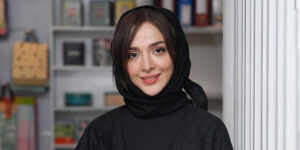 شلوارک روی شلوار لگ؟ این دیگر چه ترکیب عجیبی بود خانم دهقانی؟