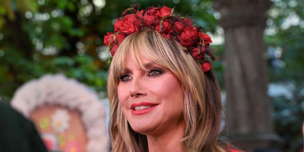 هایدی کلوم با مارهای روی سرش، خاص‌ترین ظاهر هالووینی امسال را نمایش داد