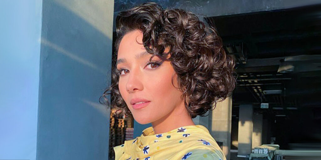 بامبر جکت کراپ؟ آیتمی خاص و شیک که بازیگر مشهور ترک پوشید!