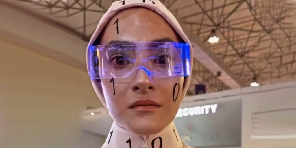 انسان رباتنما در کیش