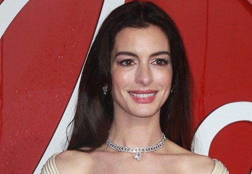 رازهای جوان ماندن آن هاثاوی