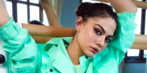 دمت اوزدمیر و کت چرمی که برگ‌های پاییز را ریخت!