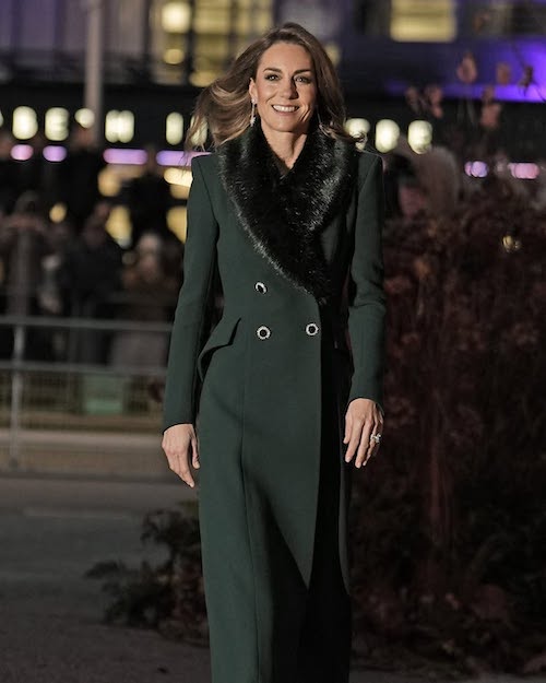 پالتوی سبز رنگ کیت میدلتون