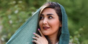 مریم معصومی با تاج عجیبش قدرت زنان در دل تاریکی را نمایش داد!