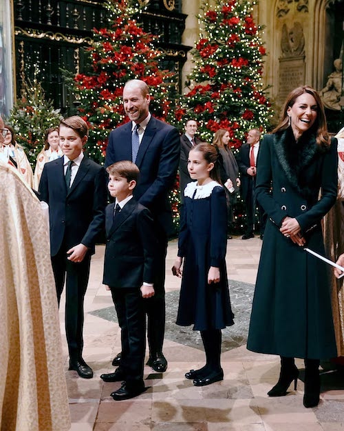 پالتوی سبز رنگ کیت میدلتون