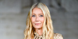 تیپ‌های سیاه و سفید بازیگر هالیوودی، بهترین نمونه برای ظاهری ساده اما شیک