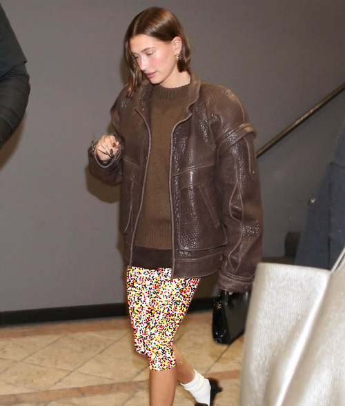 کت‌های چرم هیلی بیبر