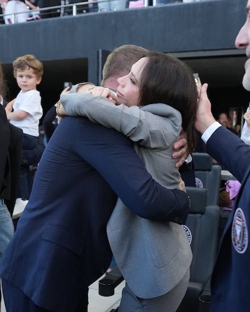 ویکتوریا در جشن قهرمانی