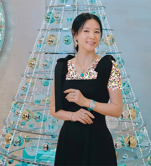 یانگوم با جواهرات تیفانی