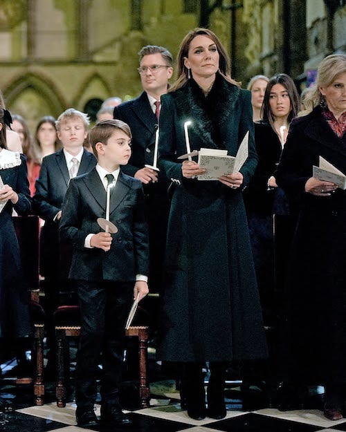 پالتوی سبز رنگ کیت میدلتون