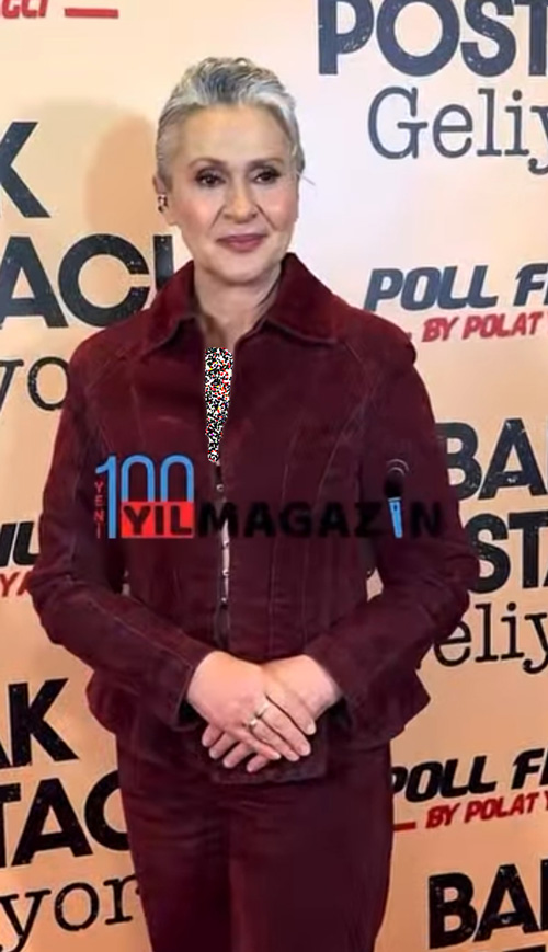 استایل قرمز صداقت شهر دور