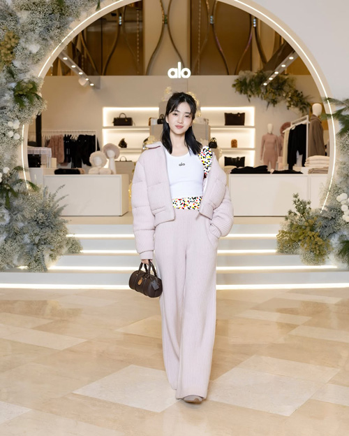 بازیگران کرهای در ایونت الو