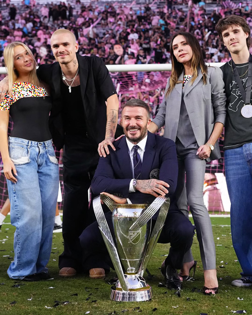 ویکتوریا در جشن قهرمانی