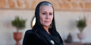 صداقت خانم سریال «شهر دور» با استایل ساحلی‌اش خبرساز شد