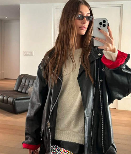 کت‌های چرم هیلی بیبر