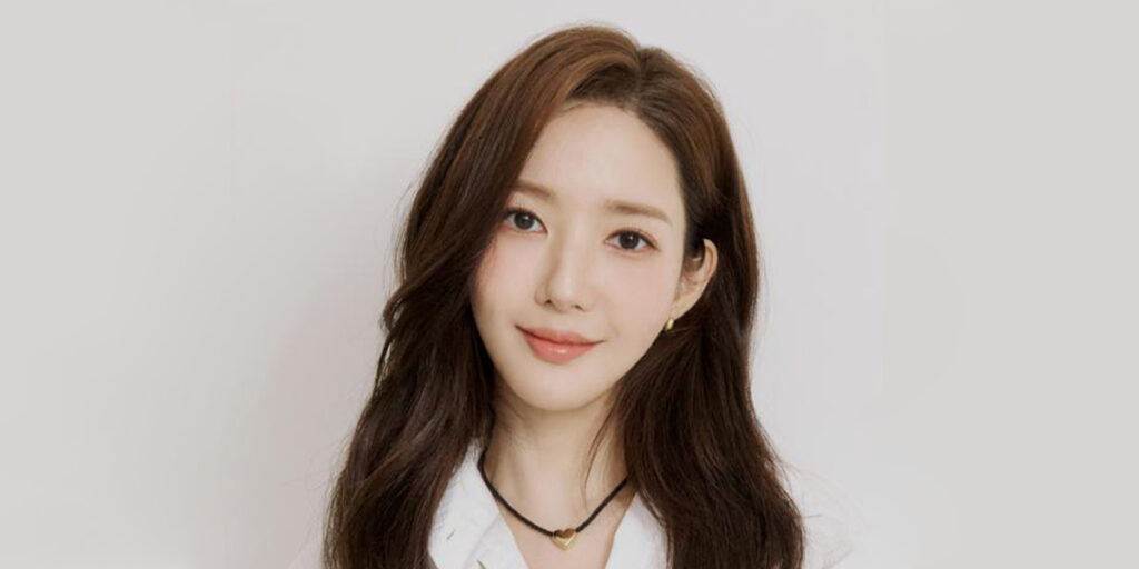 پارک مین‌یونگ در استایل‌های جدیدش ترندهای فصل را دنبال کرد! انگار از رژیم گرفتن دست کشیده