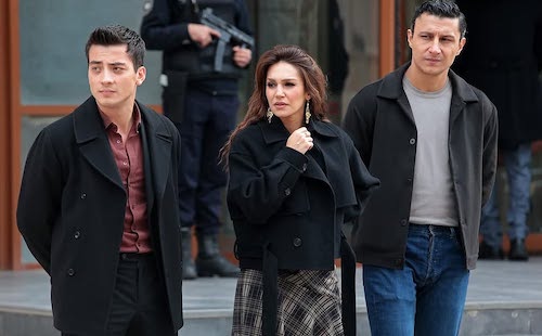 استایلها در سریال شهر دور