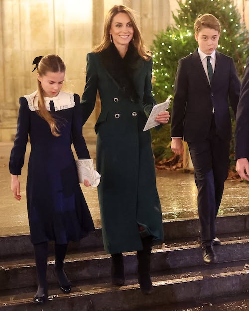 پالتوی سبز رنگ کیت میدلتون