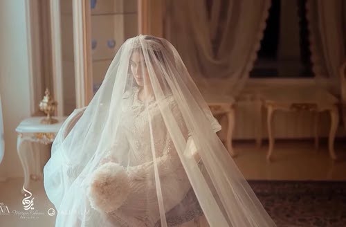 لباس عروس مریم مومن