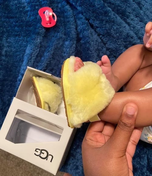 کفشهای جوجهای آگز