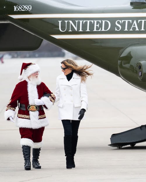 کت سفید ملانیا ترامپ