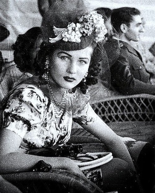 جواهرات فوزیه در روز عروسی