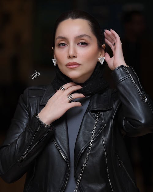 شلوار جین طرحدار نازنین بیاتی