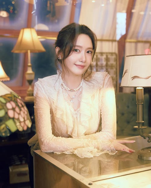 بلوز توری یونا