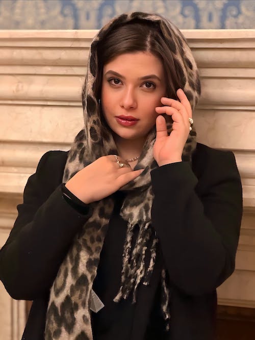 آرایش غلیظ نفس بازغی