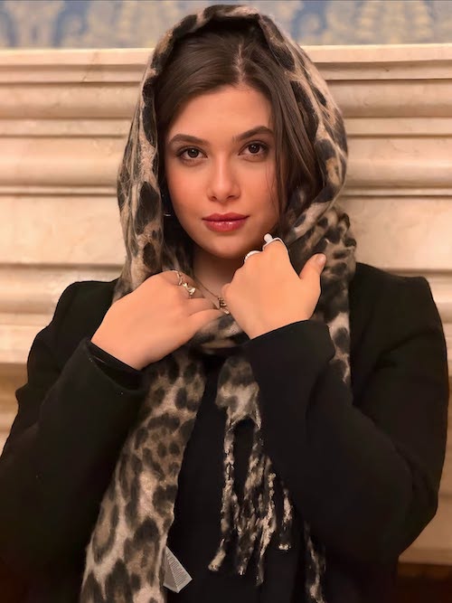 آرایش غلیظ نفس بازغی