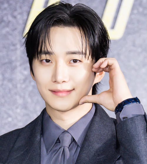 ساعت لی جونهو