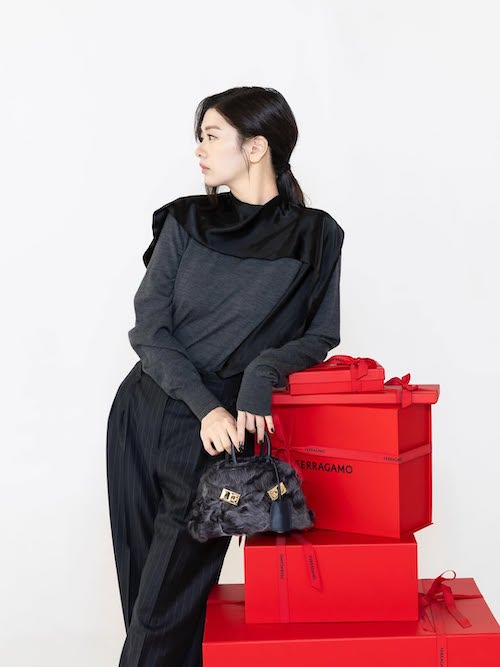 جونگ سو مین در تبلیغ فراگامو