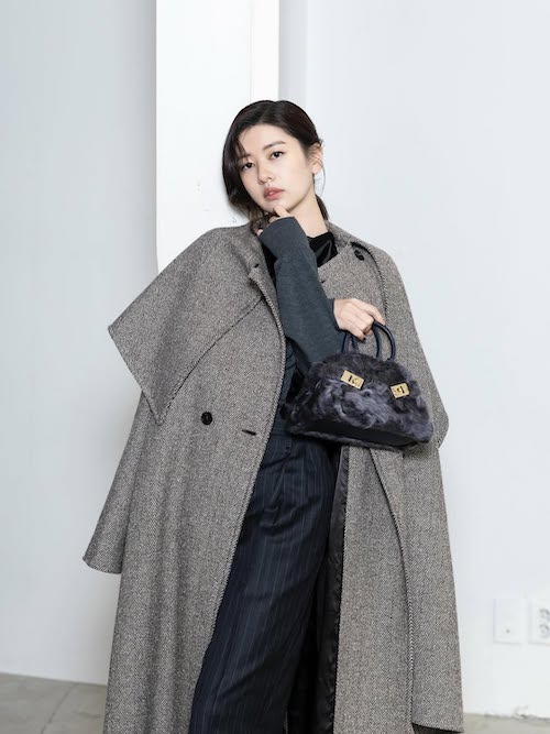 جونگ سو مین در تبلیغ فراگامو