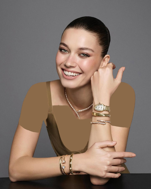 آفرا با جواهرات بولگاری