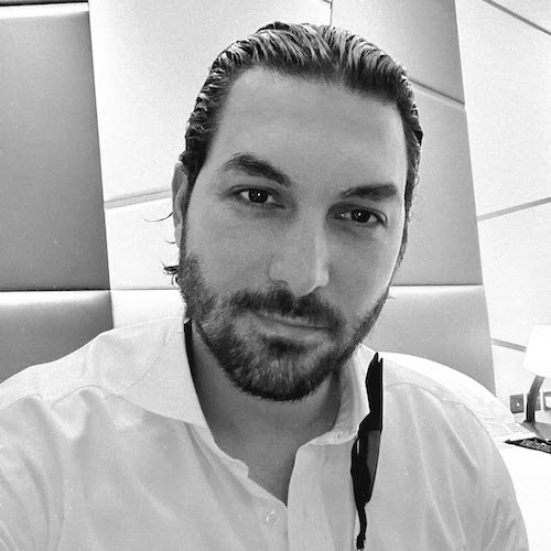 استایل رسمی علیرضا حقیقی