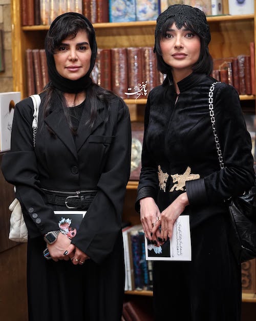 کت مخمل نورا محقق