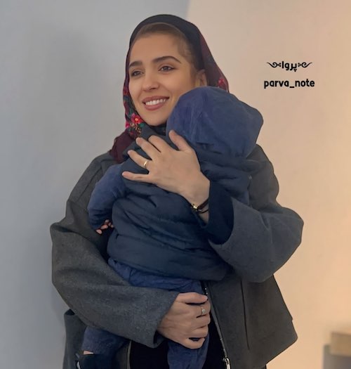 سپند و مونا در نمایشگاه