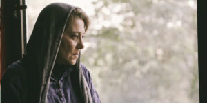 «همسایه شما، زهره» و بحران تنهایی در دل اجتماع