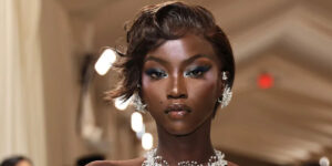 انوک یای؛ از وایرال شدن یک عکس ساده تا ستاره شدن در دنیای مد