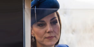 پرنسس ولز کریسمس امسال قهوه‌ای پوشید! گرم و شیک به سبک کیت میدلتون