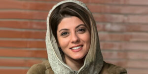 استایل تک‌رنگ پاییزی با آیتم‌های ساده و شیک؛ از تیپ جدید مهسا طهماسبی ایده بگیرید